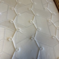 【決定しました。キャンセル待ちも多数につき終了します】大塚家具 レガリア クイーンサイズ マットレスとベッドの画像