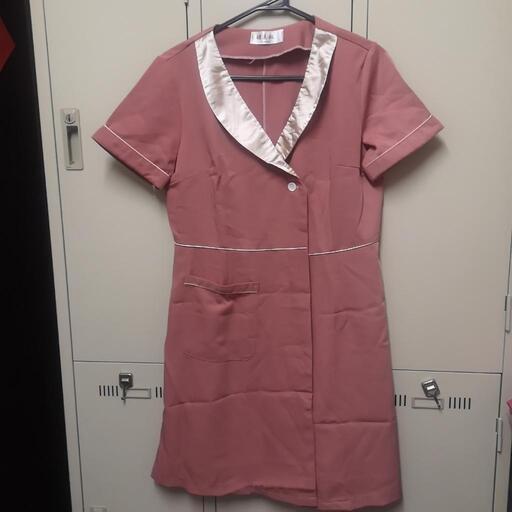 エステ制服速乾伸缩性10着ありバラ売り可能