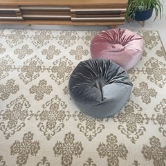 Francfranc ラグ　1900×1900ベージュ系の画像