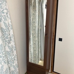 ⭐️引渡調整中⭐️鏡つき本棚の画像