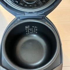 ※取引中※格安！三菱 炊飯器　5.5合炊きの画像