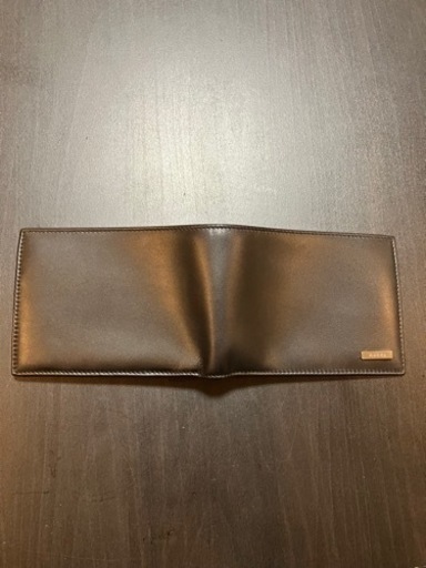 【新品同様】GUCCI メンズ 二つ折り財布 小銭入れ カード入れ お札入れ メンズ レザー
