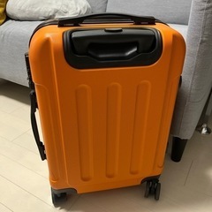 キャリーケースの画像