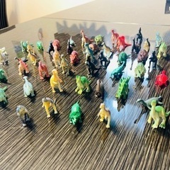 恐竜フィギュア  の画像