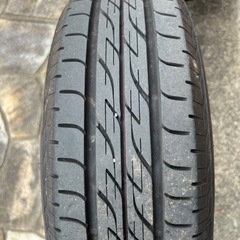 13インチホイールセット（22年製タイヤ付き）の画像