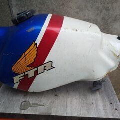 FTR250タンクの画像