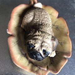 犬の置き物の画像