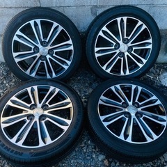 ダイハツアルミホイルタイヤーの画像