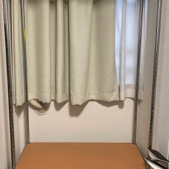 ハンガーポール付きスチールラックの画像