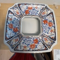 陶器の灰皿の画像