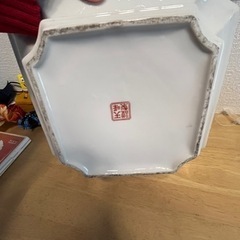 陶器の灰皿の画像