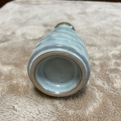 持ちやすい指に応じた凹みのある徳利　とっくりの画像