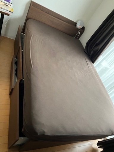 3/20〜　ニトリ　セミダブルベッド+マットレス