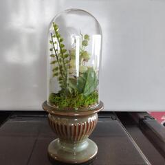 プリザーブドフラワー陶器台座の画像