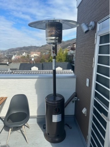 パティオヒーター　屋外用暖房