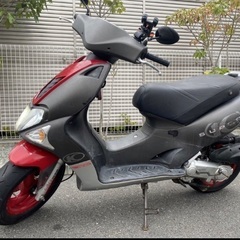 キムコ　スーパー9 赤黒50ccの画像