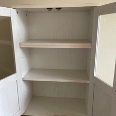 食器棚の画像