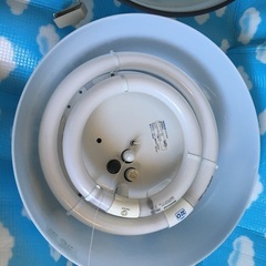 照明器具　蛍光灯の画像