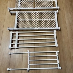 突っ張り棒メッシュ　ニトリ