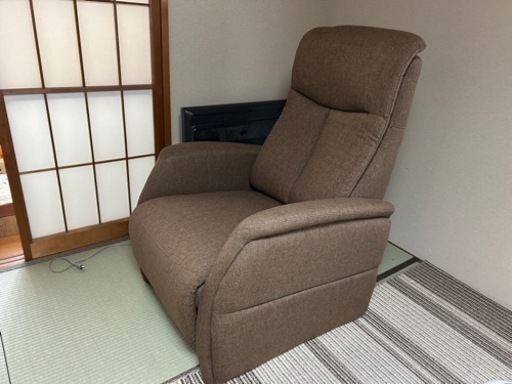電動リクライニングチェア