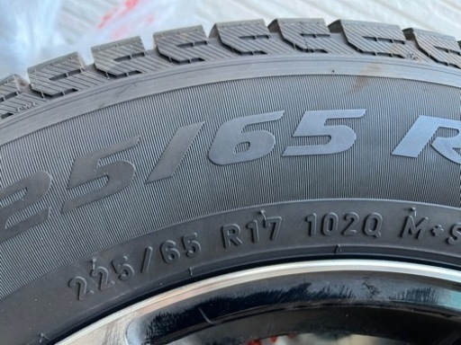 225/65/R17 2020年製　17インチ　スタッドレス ピレリ アイスアシンメトリコ