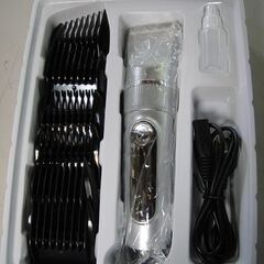 セール中につき、通常特価3,278円より20%引きの2,622円!【⑫】POLENTAT 充電式バリカン LA-M938 　電気バリカン　　の画像