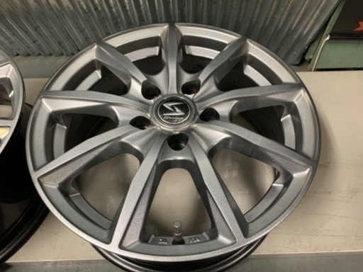 美品★16×6.5J 5H114.3 ＋46　シルバーメタリック　4本価格　安心の検品済み　岩手県盛岡市