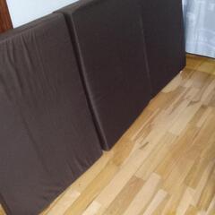 カインズの高反発シングル三つ折マットレスの画像