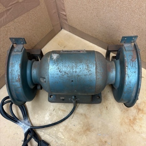 I438 ? 日立工機 卓上グラインダー GBK2　⭐ 動作確認済 ⭐ 簡易クリーニング済