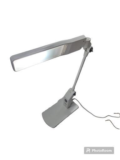 【売り切れ】LED照明器具　明るさ3段階　SLS-381　2013年製
