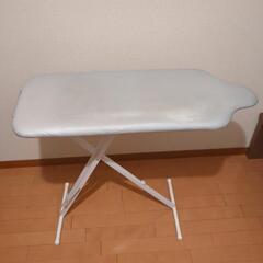 アイロンと大小のアイロン台　お譲りします