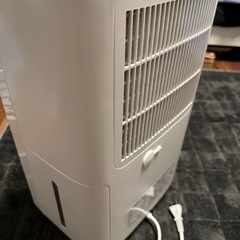 SHARP 衣類乾燥機 除湿機の画像