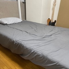 脚付セミダブルマットレスの画像