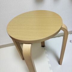 【譲ります】木製スツールの画像