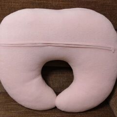 授乳枕　授乳クッション　ディズニー　薄ピンクの画像