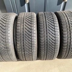 タイヤホイールセット　スタッドレス205/50R17 コンチネンタル・ユーロフォルシュ 17インチ 7.5J +52 PCD112  5穴  ベンツA、B、CLA等の画像