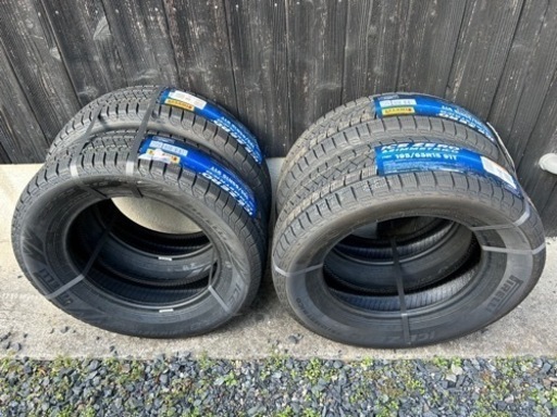 新品未使用スタッドレスタイヤ4本セット