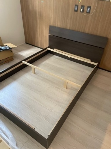 ベッド　ダブル　木目調　一年使用