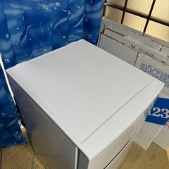 ハイセンス⭐️冷蔵庫　2019年製　HR-B95Aの画像