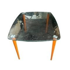 【ジ0302-02】 おすすめ商品‼️ かわいいガラステーブル  