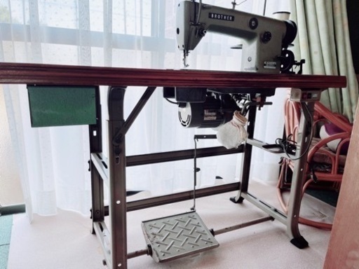 職業用電動ミシン