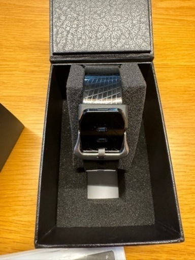 【決まりました】美品　G-SHOCK G-LIDE 電波ソーラー GWX-5600-1JF