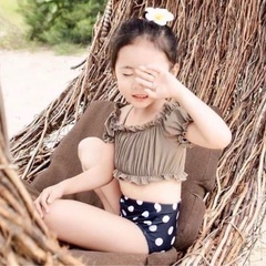 お値下げしました❤️新品❤️女の子 水着 100㎝ ドット柄の画像