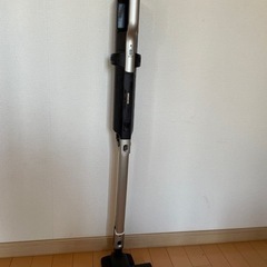 アイリスオーヤマ充電式掃除機の画像