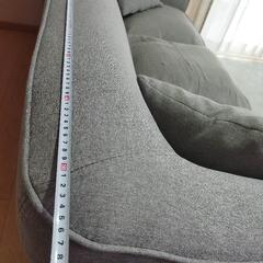 (取り引き者決定)ソファー3人掛けの画像