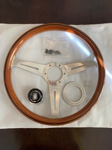 【決まりました】ナルディ　ステリアリング