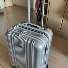 キャリーケース（機内持ち込みサイズ）の画像
