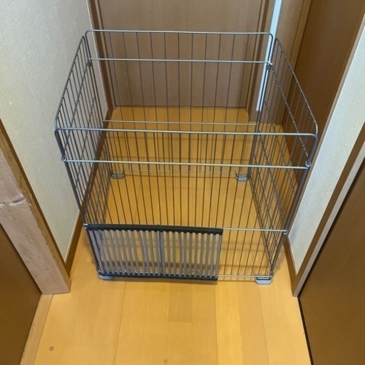 ストーブの囲い