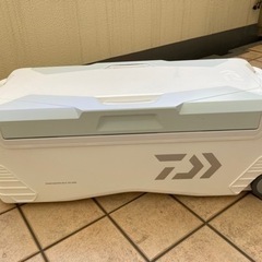 ダイワ　クーラーボックス48L