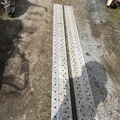 ［税込］中古 アルミ足場板 3.0ｍ、福岡市発　足場　仮囲い　安全鋼板　の画像